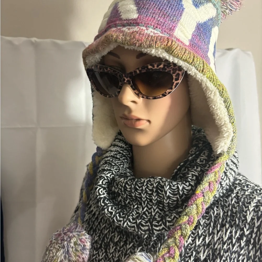 ORIGINAL ROBIN RUTH WINTER BEANIE - Picture 7 of 8